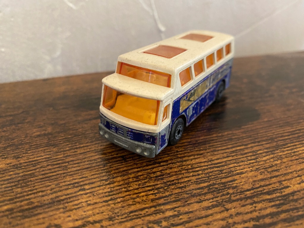 Resorak Matchbox AirPort Coach 1977 12741998041 oficjalne archiwum