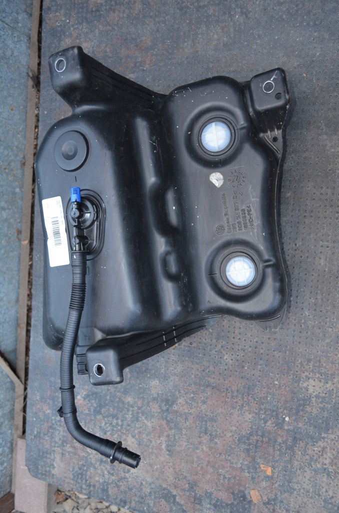 Zbiornik adblue vw passat b8 arteon 3Q0131877D 12253322206