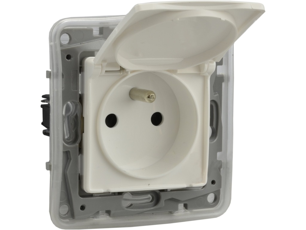 Legrand NILOE Gniazdo hermetyczne 764538 664538