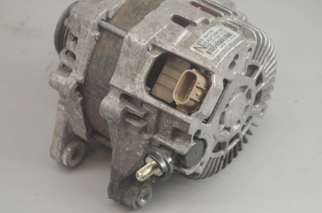 DB798 Mazda 6 GJ 2.2d Alternator SH1N A2TX9181 7386881921 oficjalne