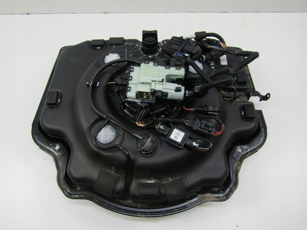 Zbiornik ADBLUE AD BLUE pompa PORSCHE CAYENNE 7P5 7897329200