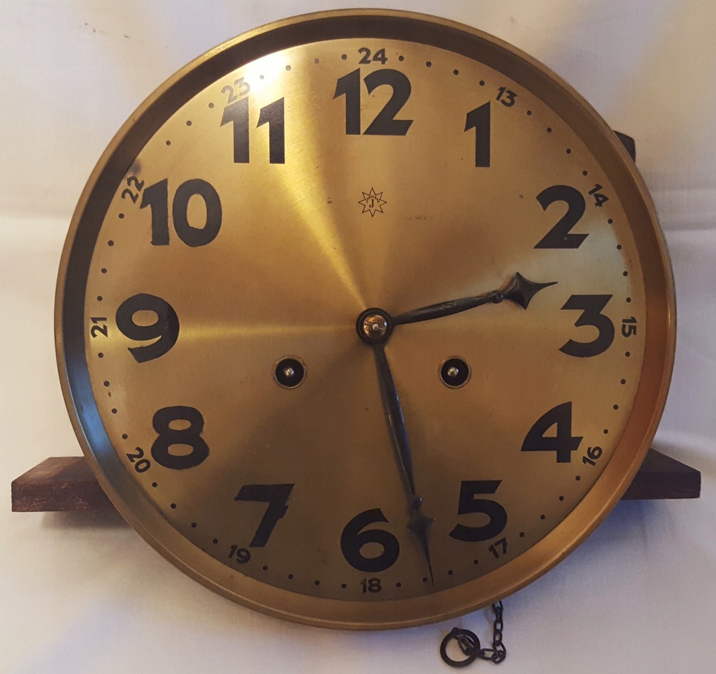 JUNGHANS WURTTEMBERG W 202 stary zegar wiszący. 7445096002