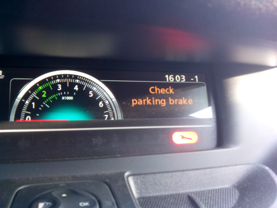 Parking brake fault — Renault Scenic III, 1,6 л, 2012 года поломка