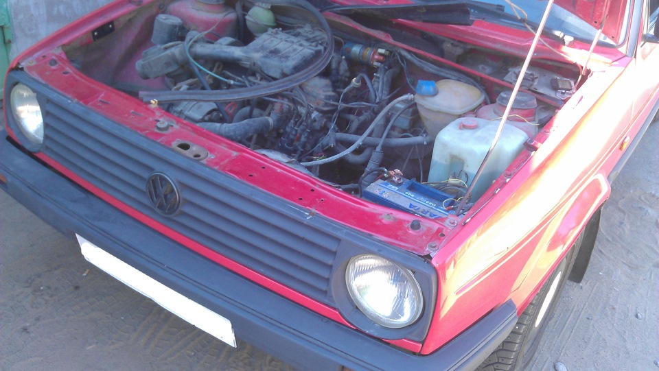 Отбуксировка до механика. — Volkswagen Golf Mk2, 1,6 л, 1989 года