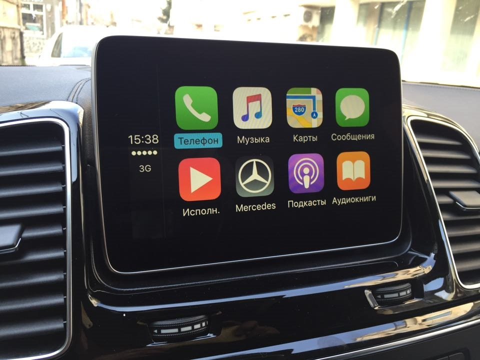 Apple Carplay — MercedesBenz GLEClass Coupe (C292), 3,5 л, 2016 года