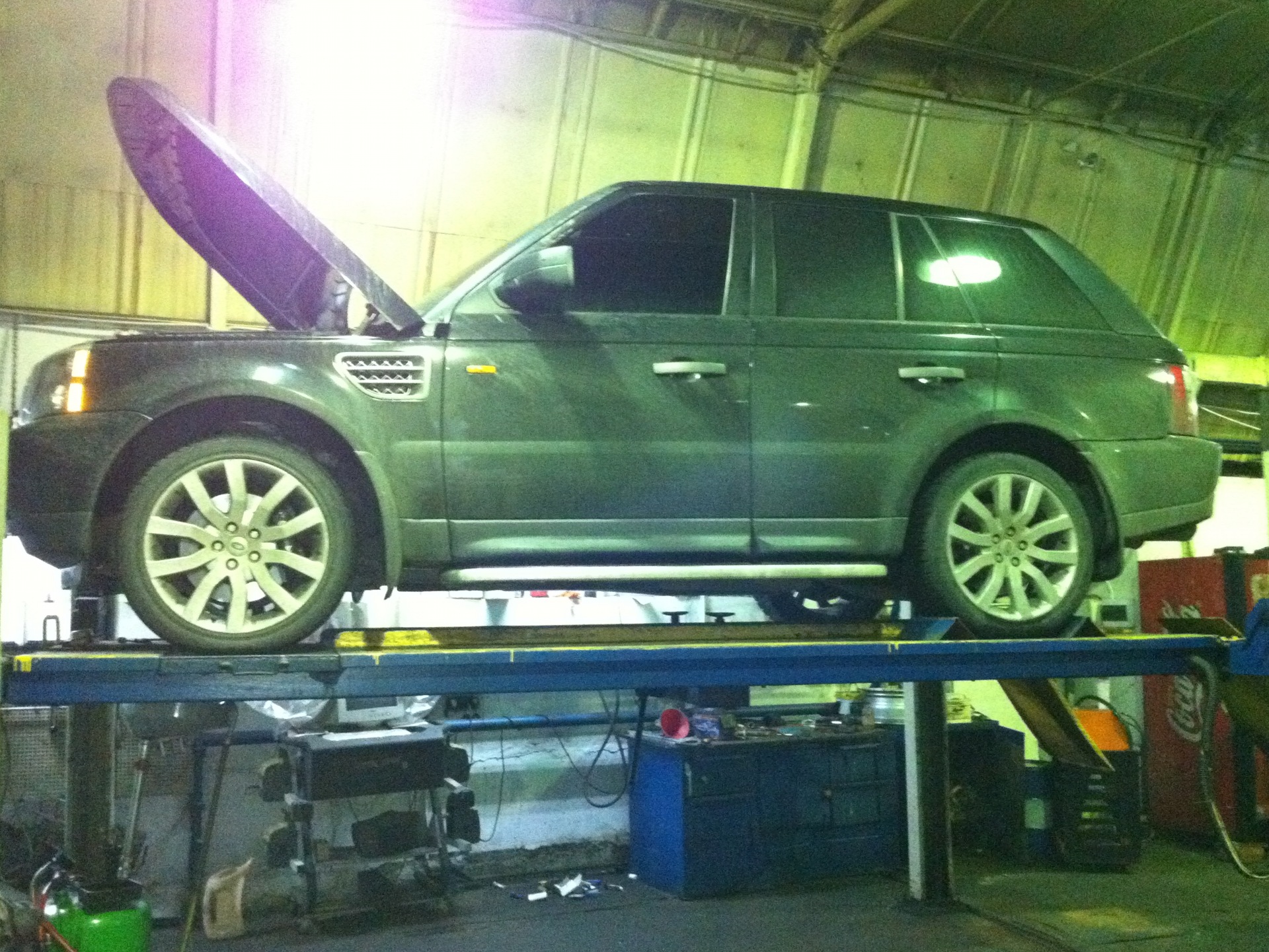 Замена масла в ДВС — Land Rover Range Rover Sport (1G), 4,2 л, 2006