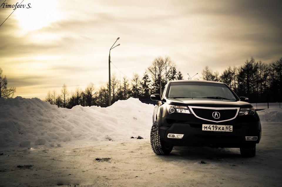 Acura MDX. Expensive mirror. — DRIVE2