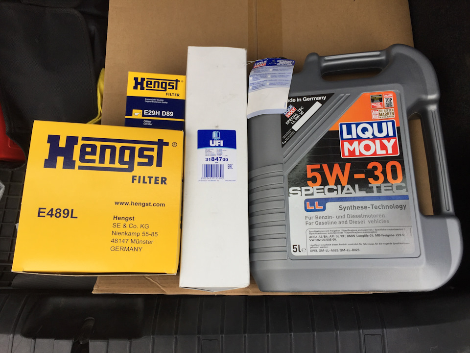 Замена масла и фильтров — BMW 3 series (E46/5), 1,8 л., 2001 года