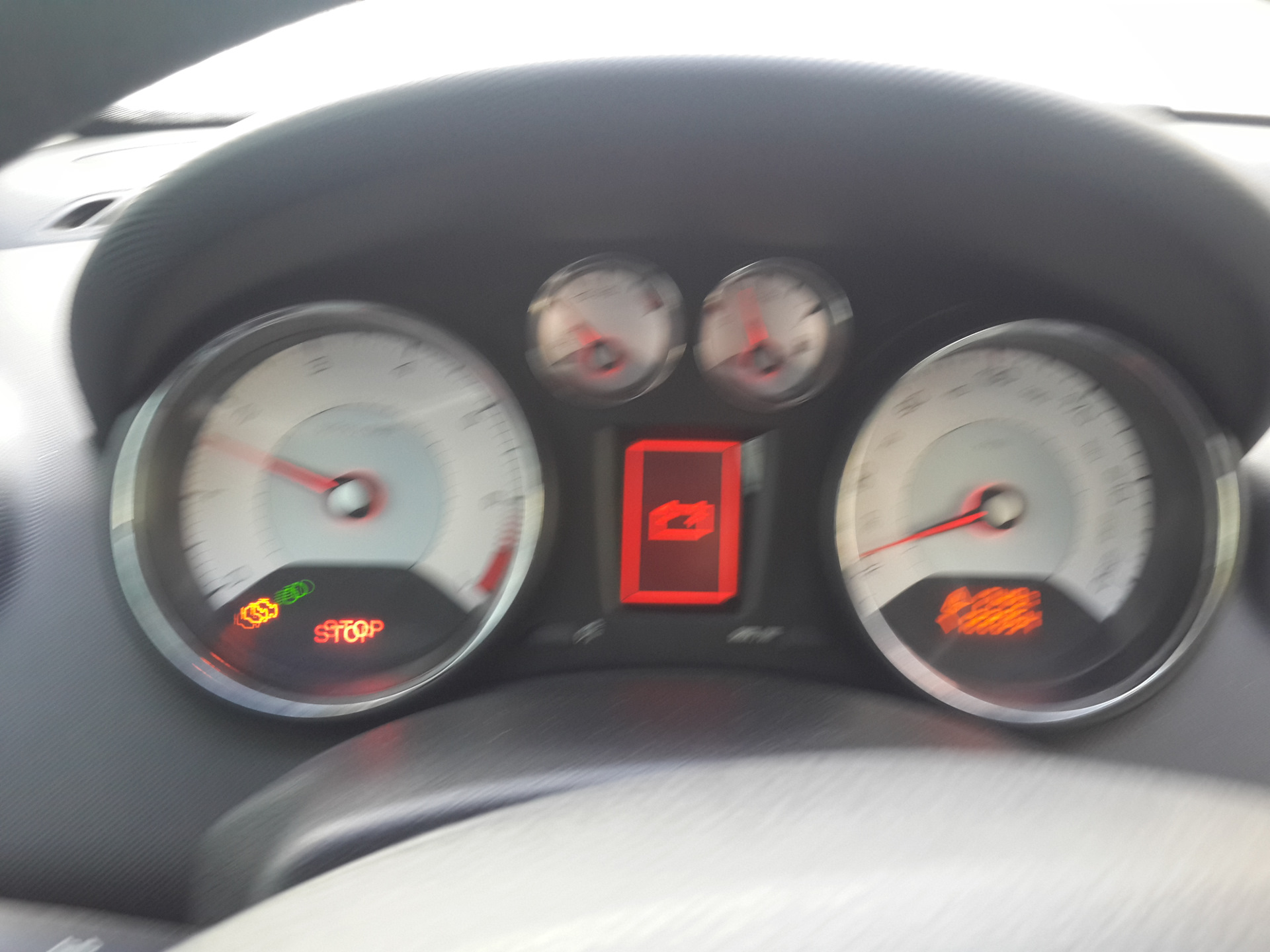Battery charge or electrical supply faulty. — бортжурнал Peugeot 308