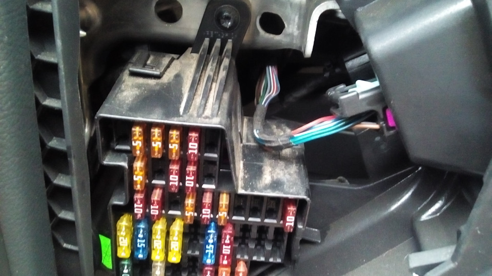 Parking brake fault, see owners manual. — Volkswagen Passat Variant (B6