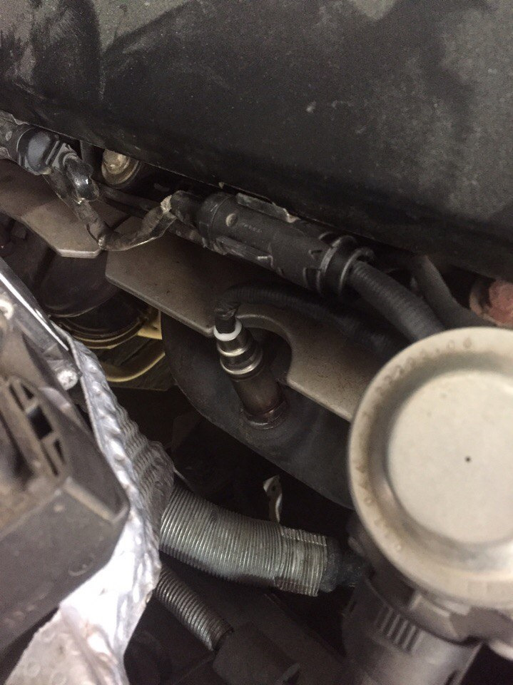 Минус 2 ошибки, заменил лямбдазонды! — BMW 5 series (E39), 3 л, 2001