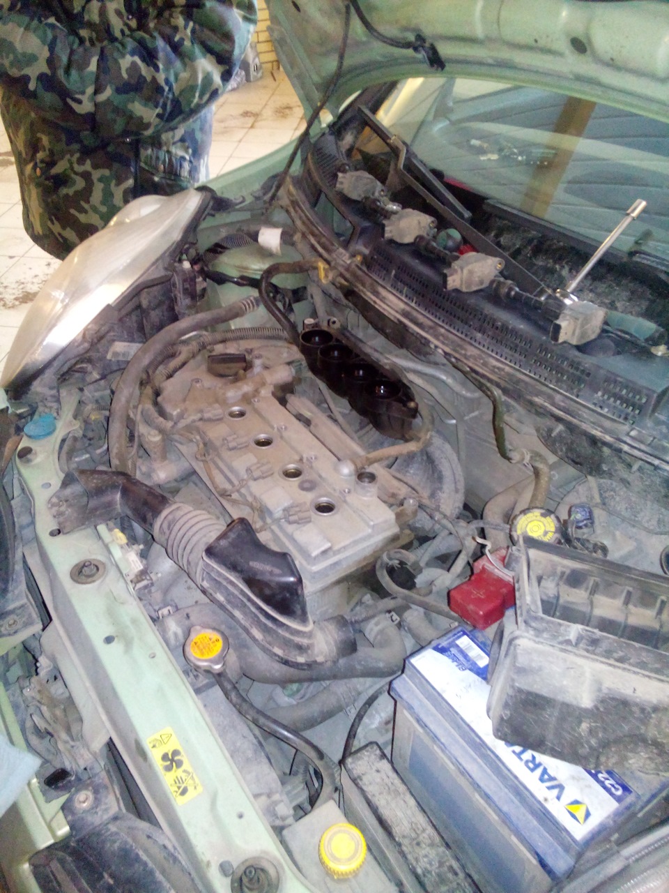 что делать?! куда смотреть.( — Nissan Micra (K12), 1,2 л, 2005 года