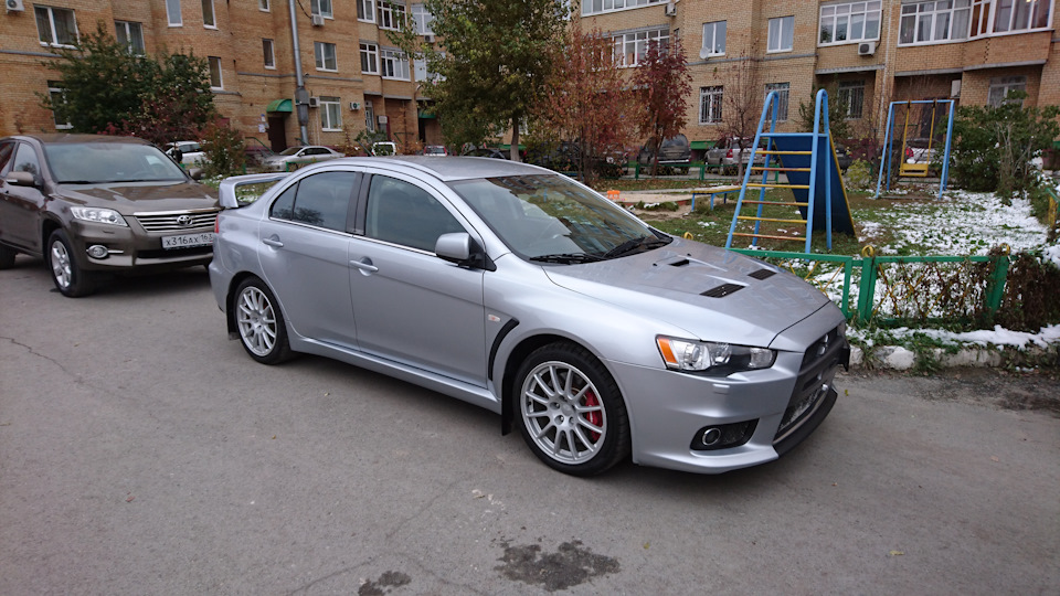 Mitsubishi Lancer Evolution X 2.0 бензиновый 2008 на DRIVE2