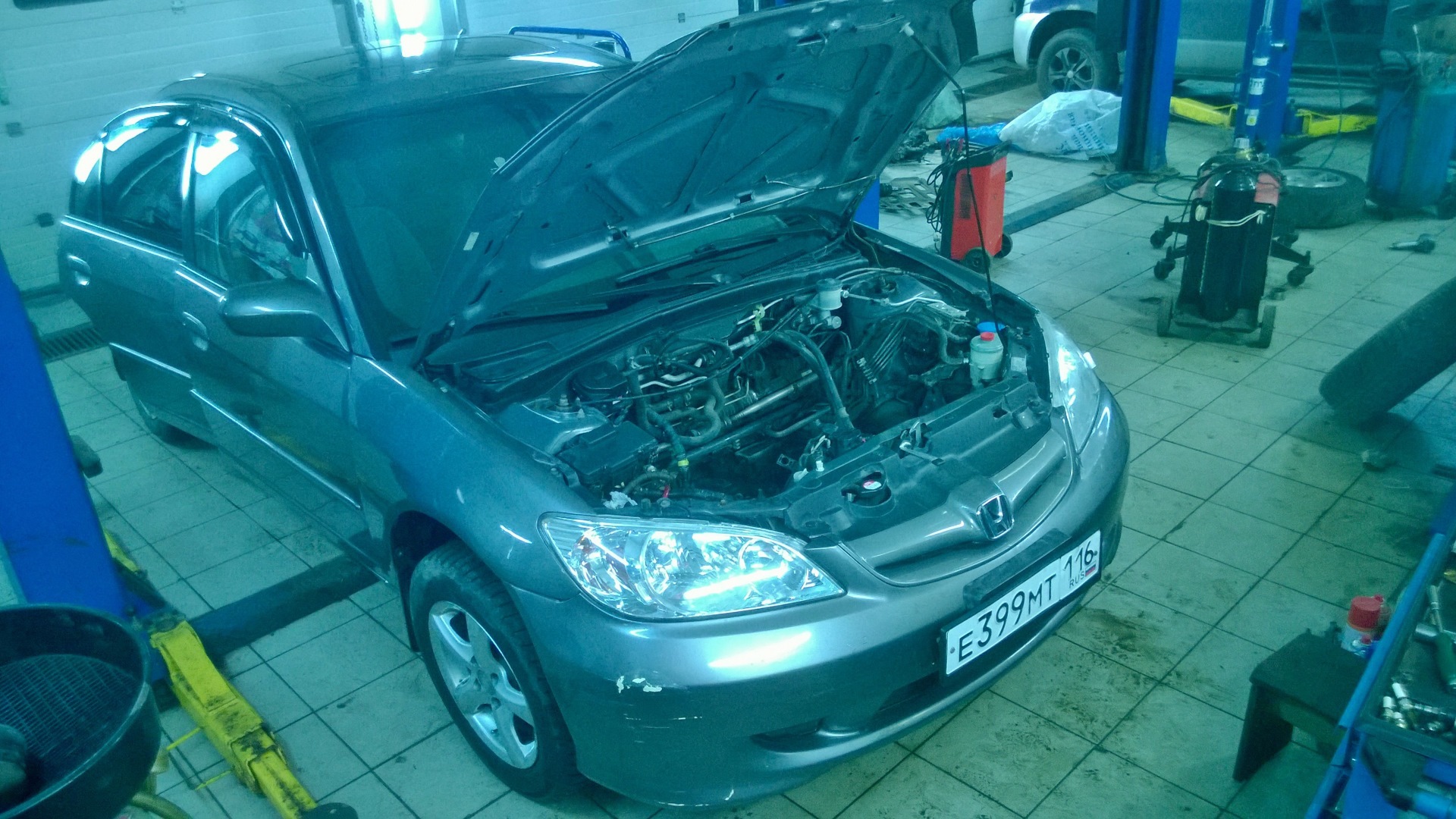 Honda Civic (7G) 1.7 бензиновый 2004 на DRIVE2