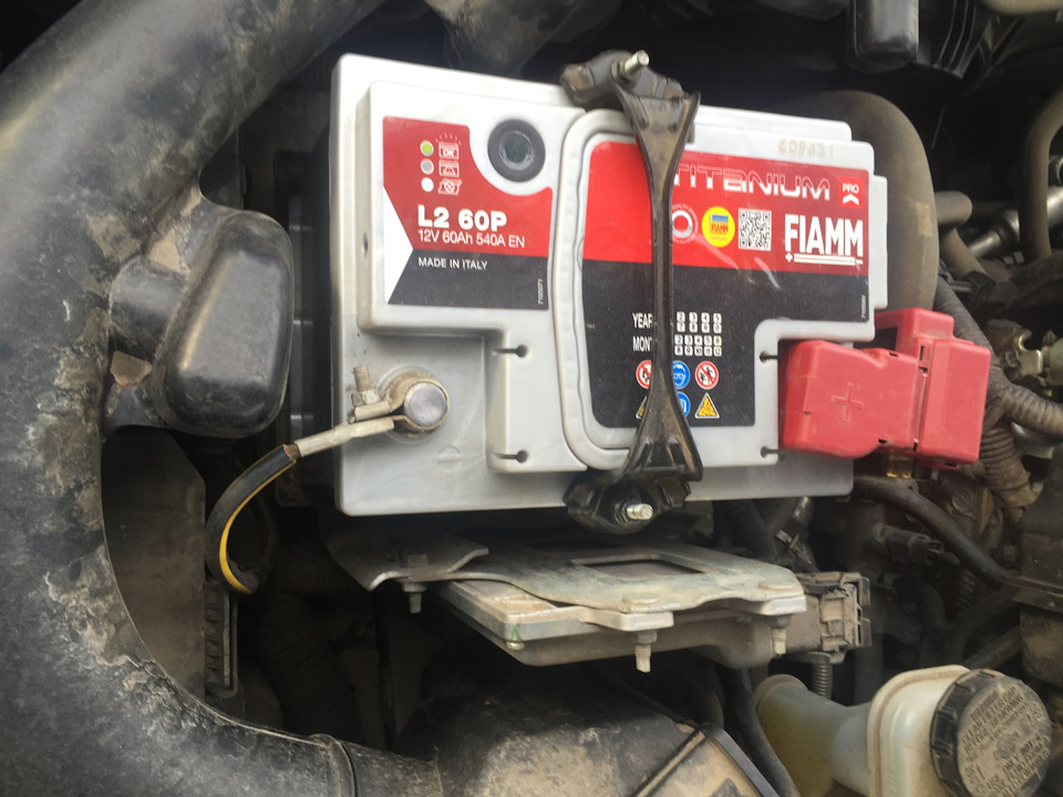 Кончился аккумулятор — Nissan Qashqai (1G), 2 л, 2012 года расходники DRIVE2