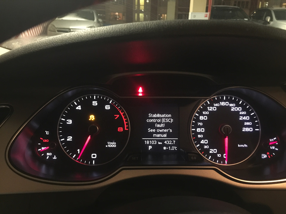 Stabilisation control FAULT! — Audi A4 (B8), 1,8 л., 2015 года