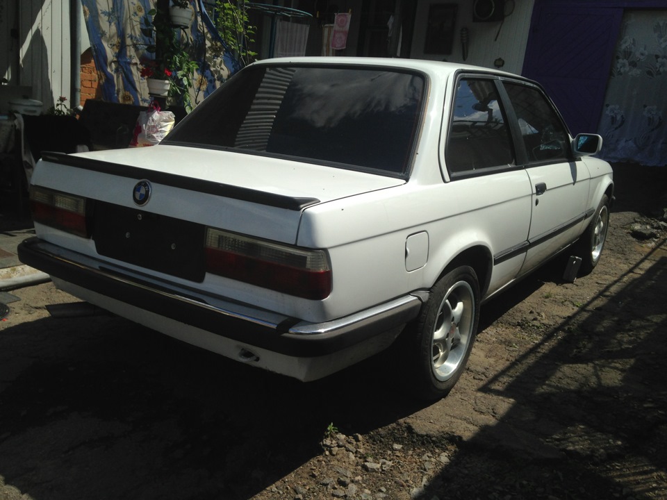 License Plate Filler или подномерная М накладка — BMW 3 series Coupe