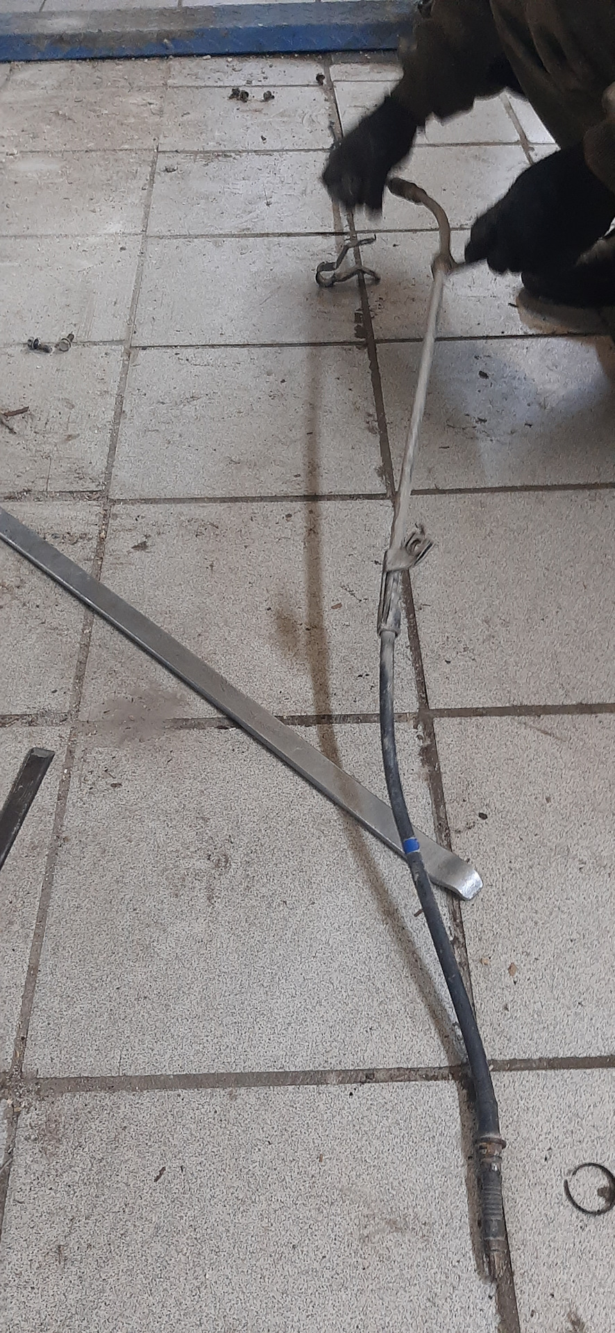 MTF, DASHI и CABLE PARKING BRAKE. — KIA Sportage (2G), 2 л., 2010 года