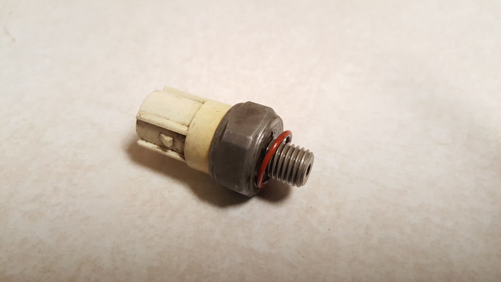 Vtec oil pressure switch location