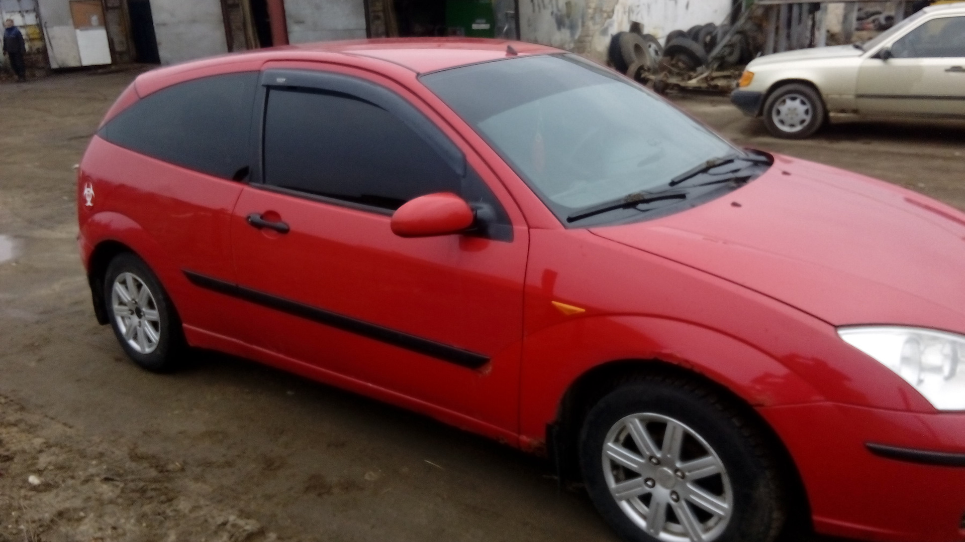 Ford Focus I Hatchback 1.4 бензиновый 2002 на DRIVE2
