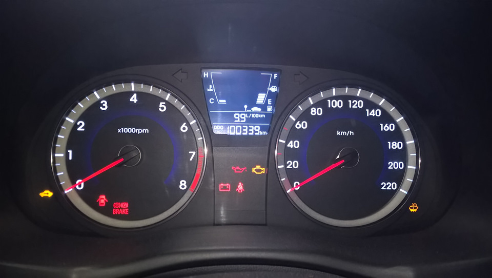 Пламенный привет инженерам PSA — Peugeot 206, 1,6 л, 2000 года