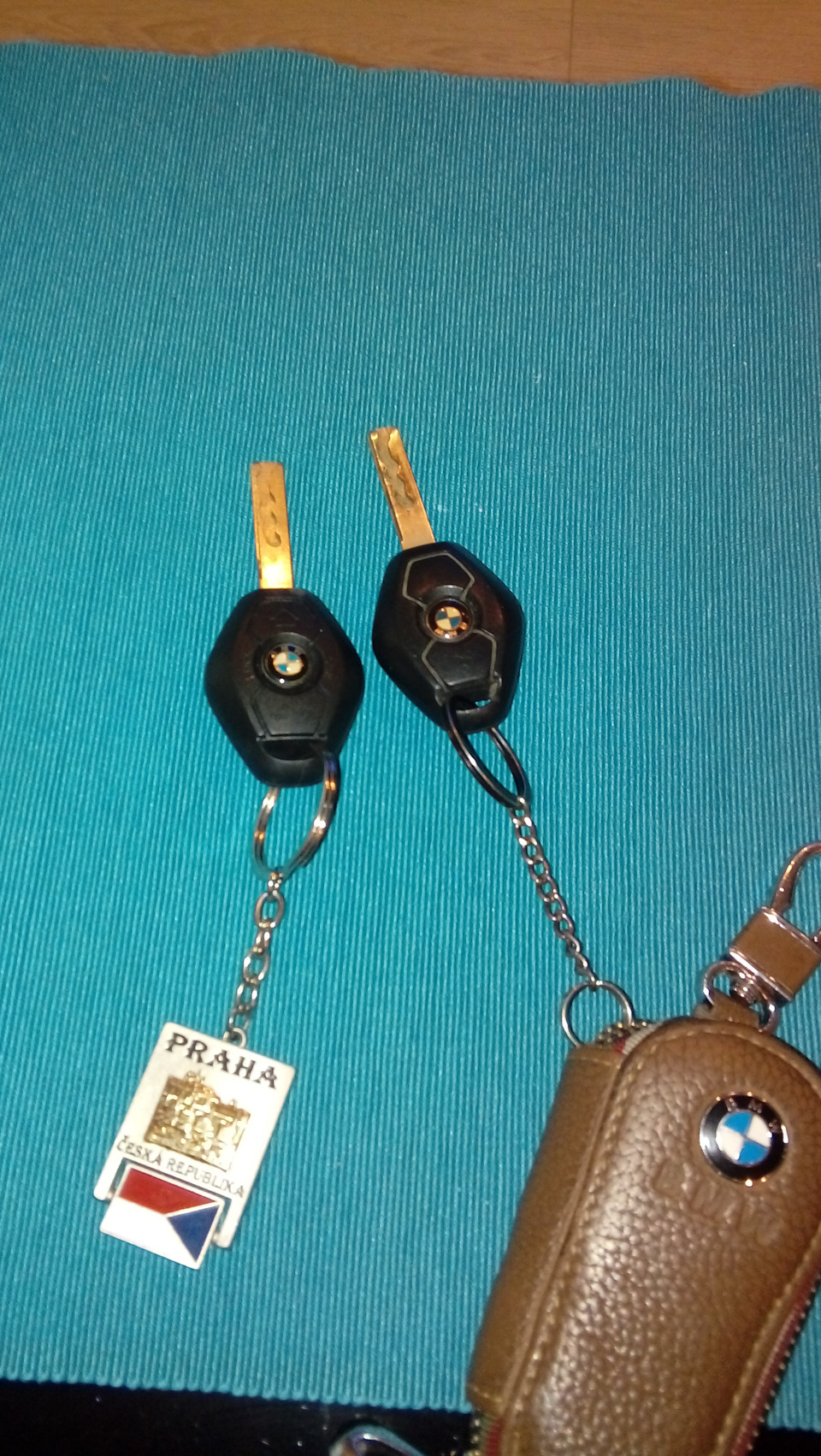 Паспарту! Сколько ключей? Два нНах — BMW X5 (E53), 3 л, 2003 года