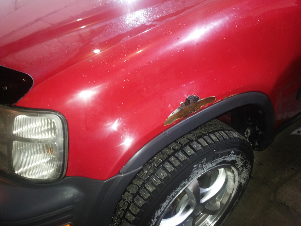 Ремонт сколов на кузове автомобиля в автосервисе СТОмобил / Локальный ремонт кузова авто в Москве