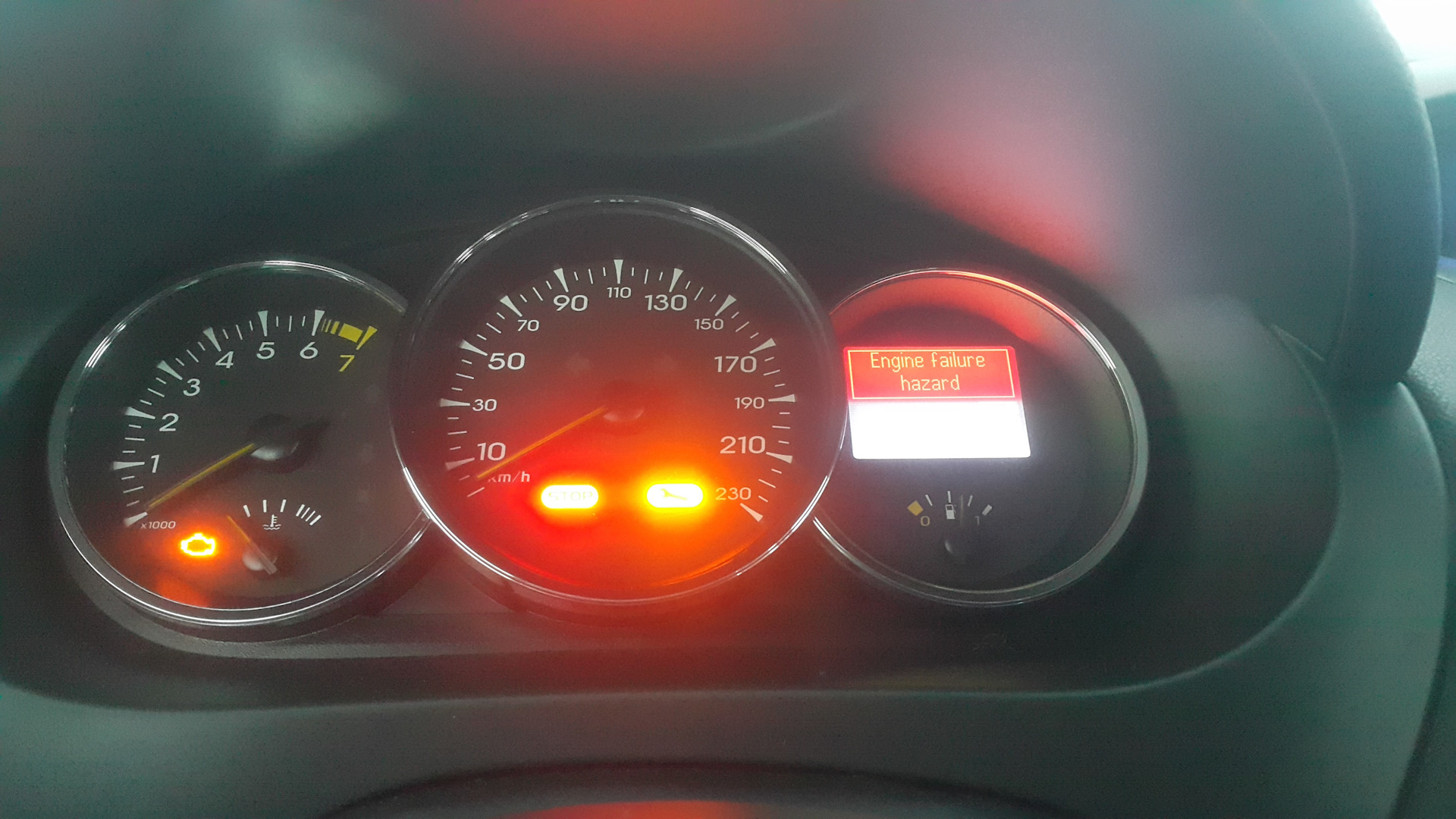 Замерз и "engine failure hazard" — бортжурнал Renault