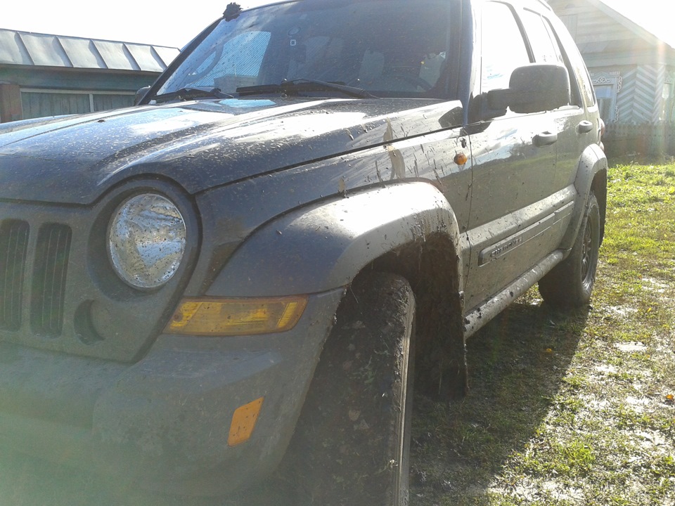 Поехали в деревню к другу за картошкой))) Грязюка — Jeep Cherokee (KJ
