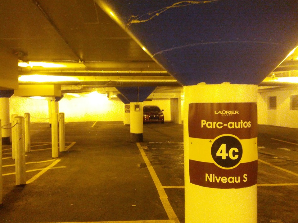 Laurier Parking — Mitsubishi Lancer Ralliart, 2 л, 2009 года