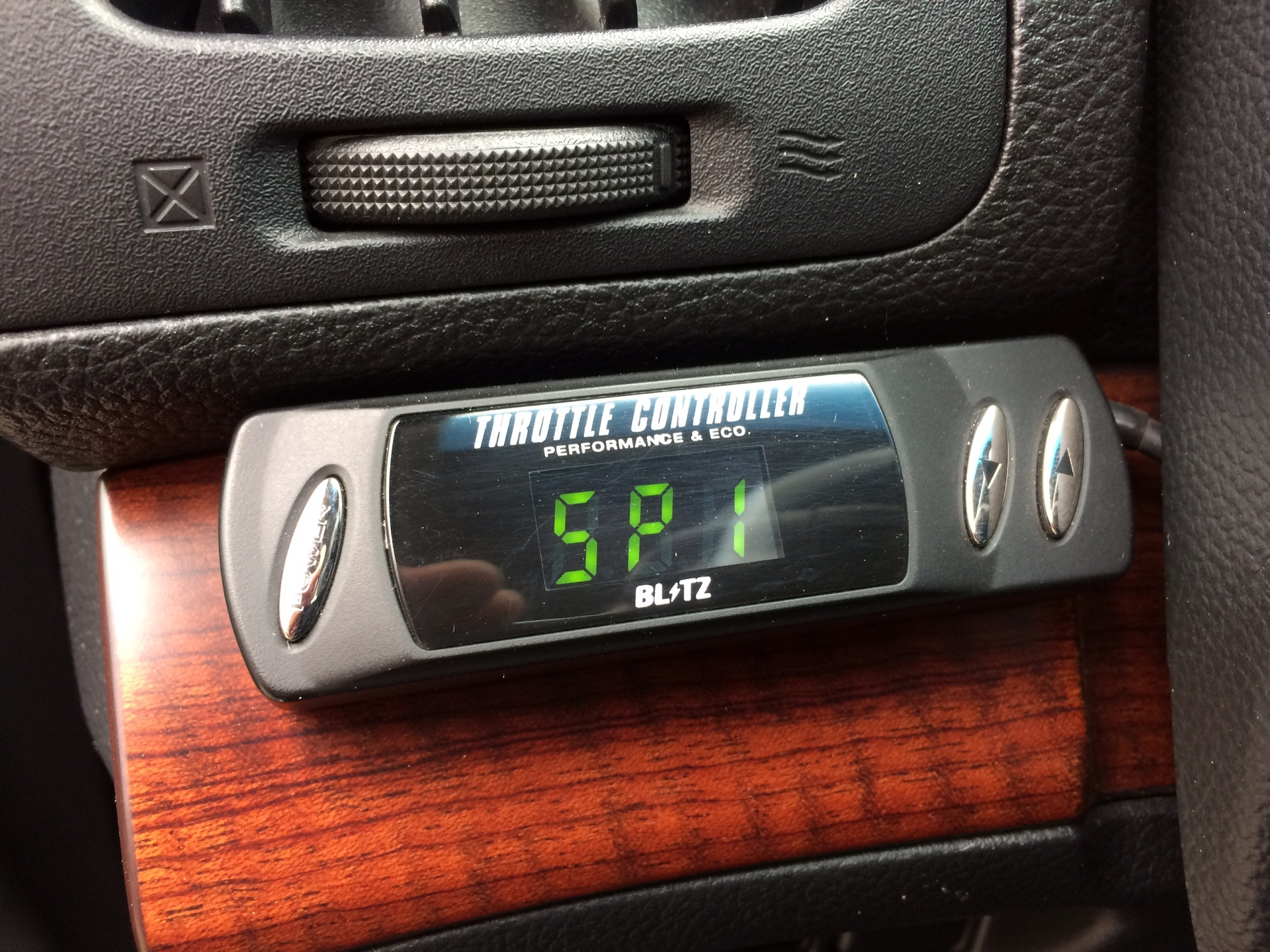 Большое ТО и установка THROTTLE CONTROLLER BLITZ (Pedal BOOOOSTER