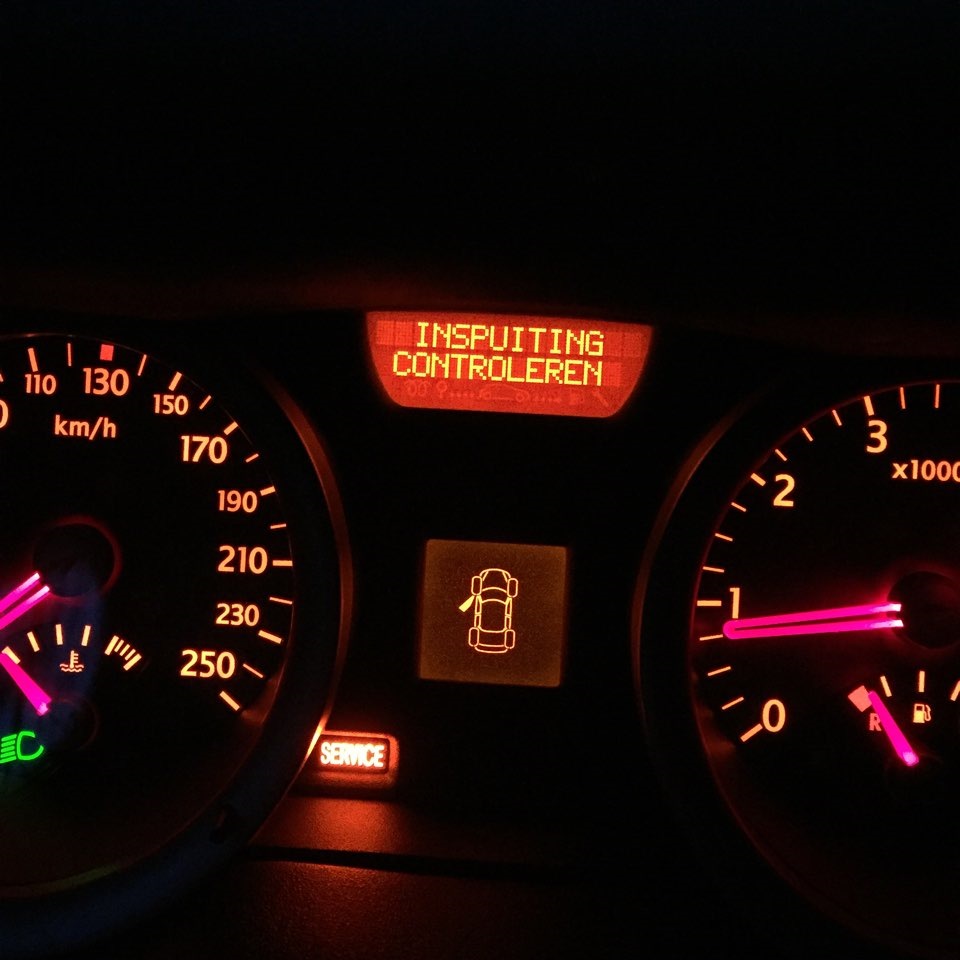Выдаёт Ошибку "Inspuiting Controleren"" — Renault Megane, 1.5 Л., 2003 Года На Drive2