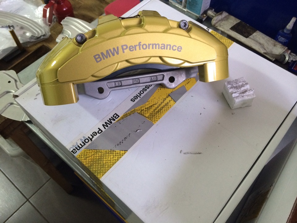 Установка Bmw Performance Brake KIT — BMW 1 series Coupe (E82), 3 л