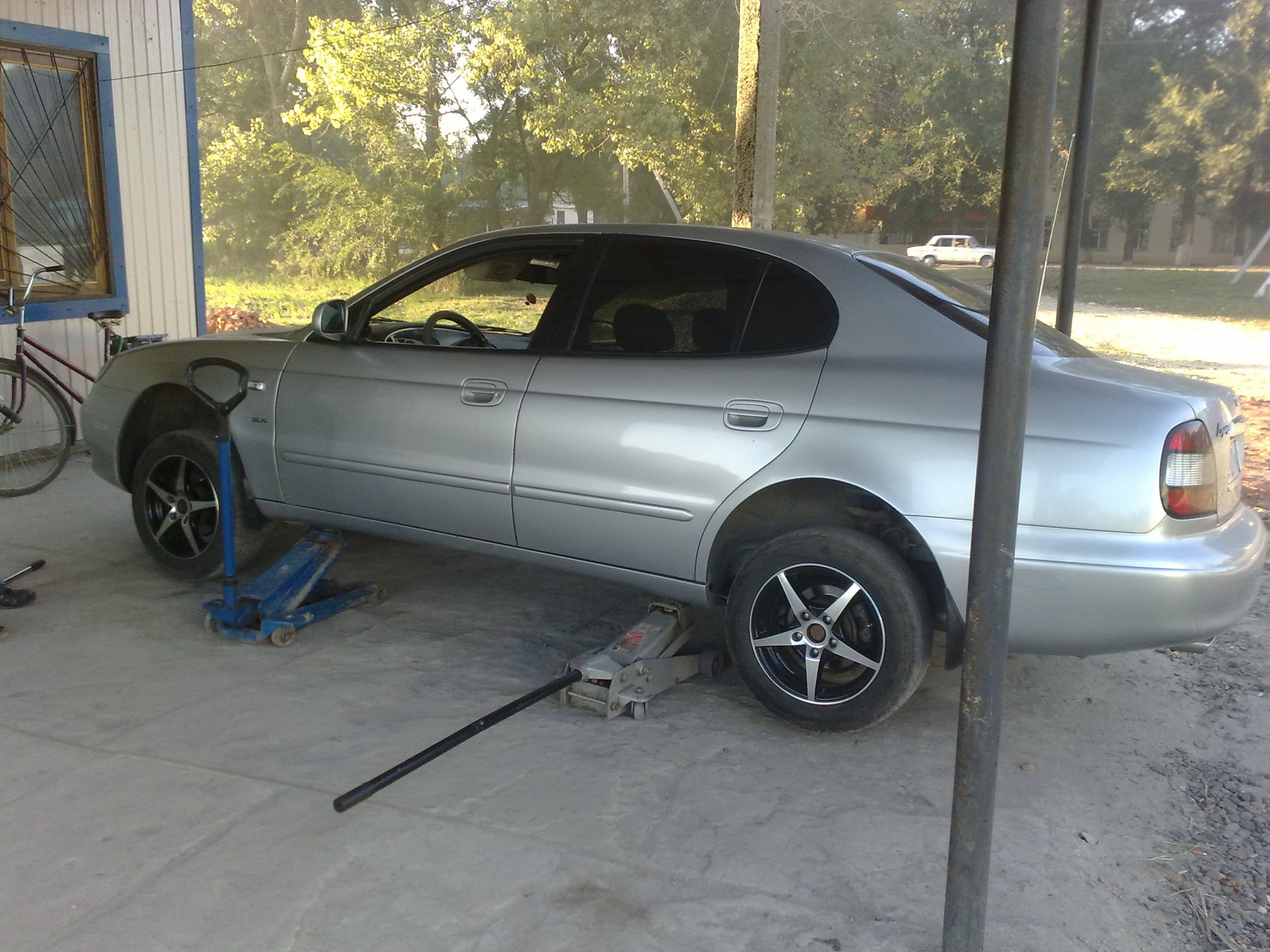 Новая резина — Daewoo Leganza, 2,2 л, 2000 года шины DRIVE2