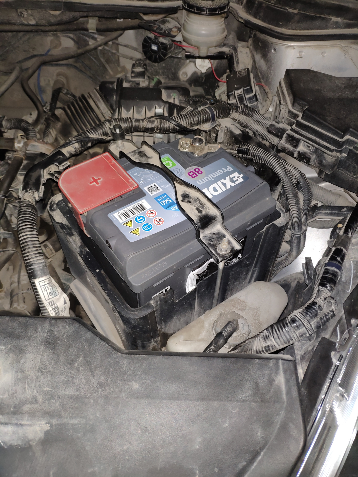 2003 honda crv battery light on