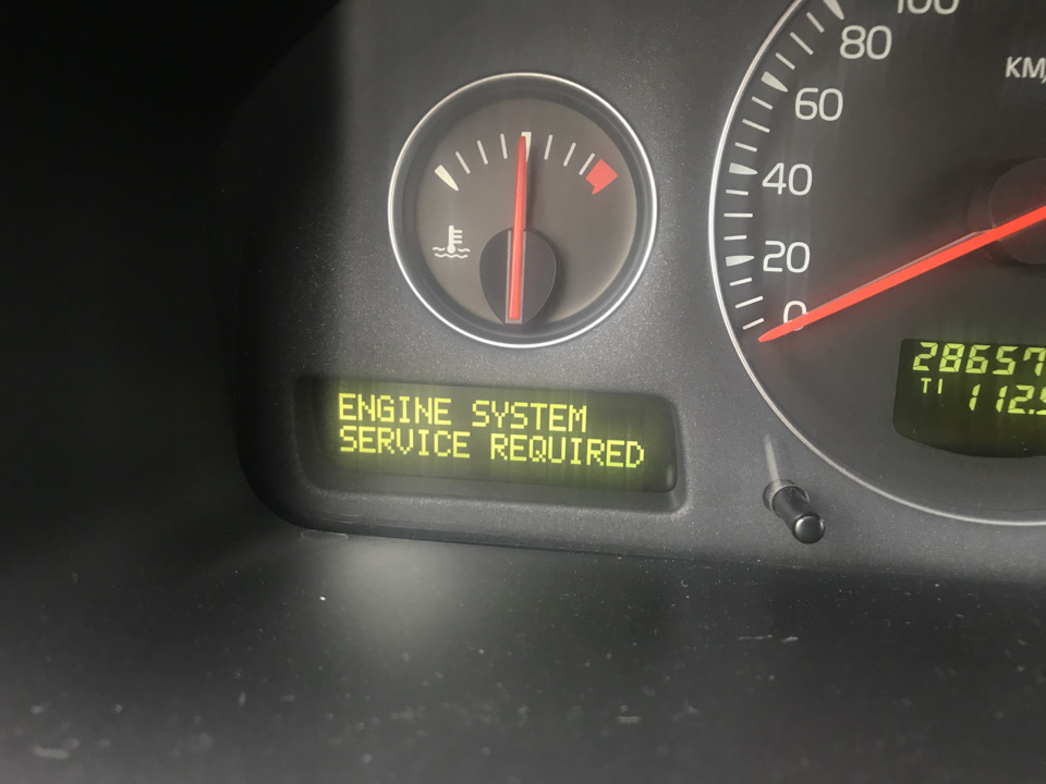 Engine system service required — Volvo XC90 (1G), 2,4 л, 2009 года