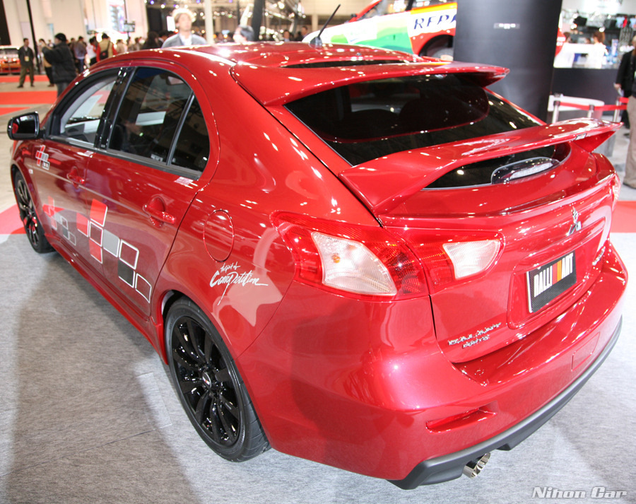 Что за спойлер? — Mitsubishi Lancer Sportback, 1,8 л, 2008 года