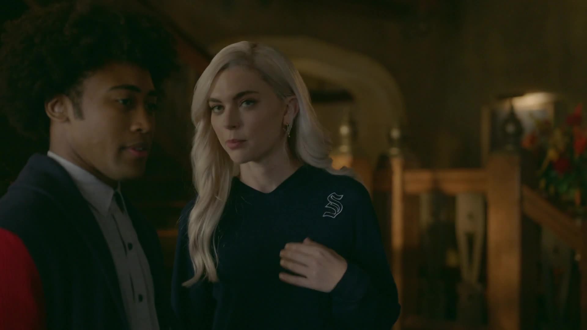 Legados (Legacies) 2ª Temporada 2019 Dublado / Dual Áudio WEBDL 720p