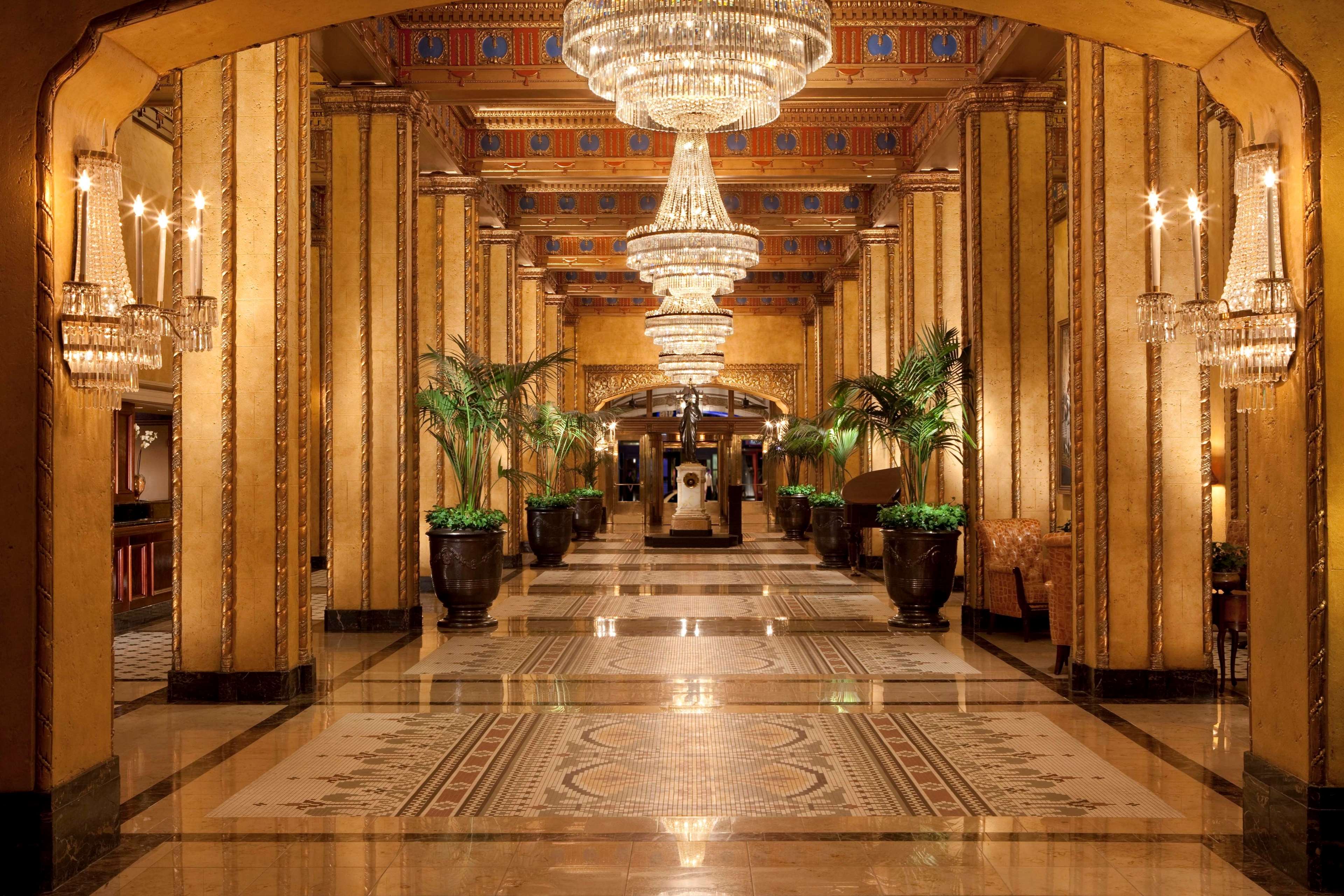 The Roosevelt New Orleans, A Waldorf Astoria Hotel 130 Roosevelt Way