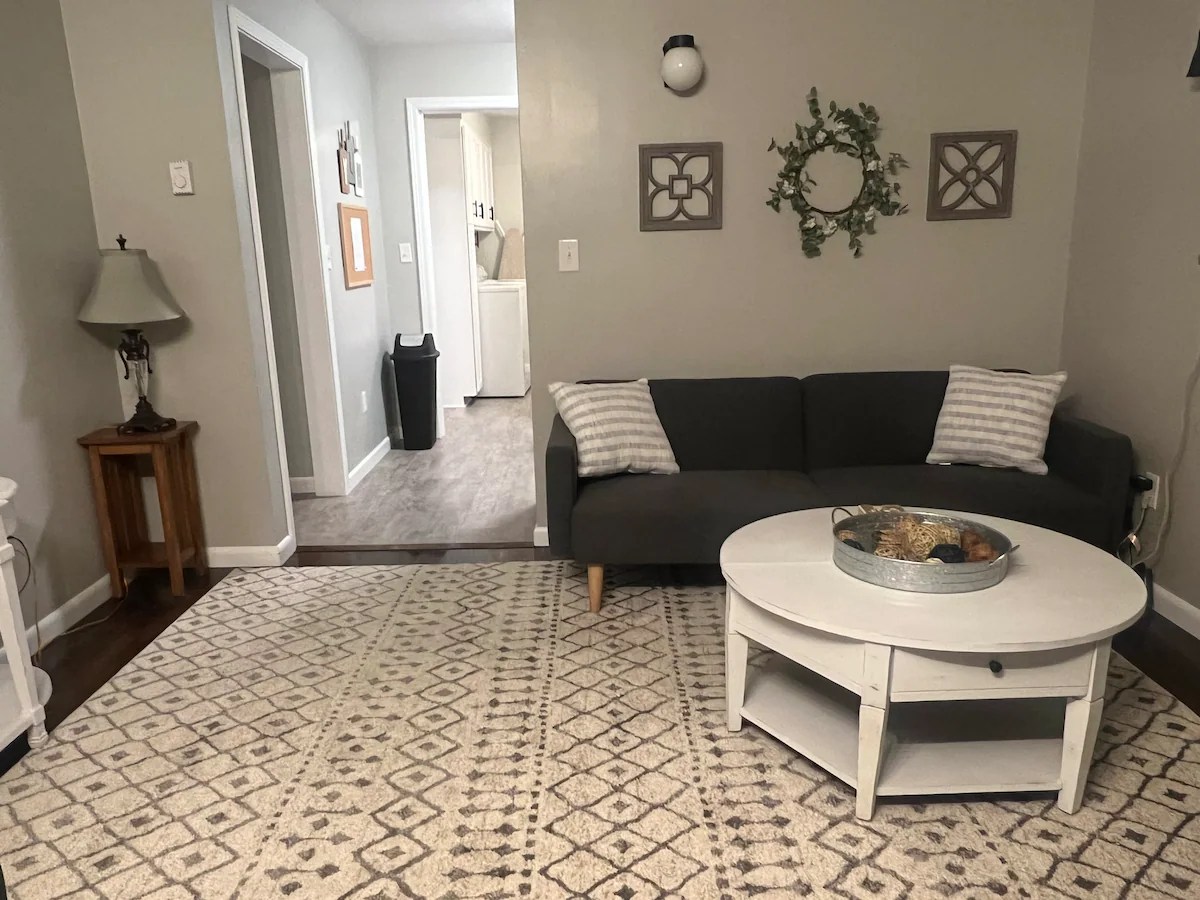 Creekside Cottage Houses for Rent in Bluefield, Virginia, United