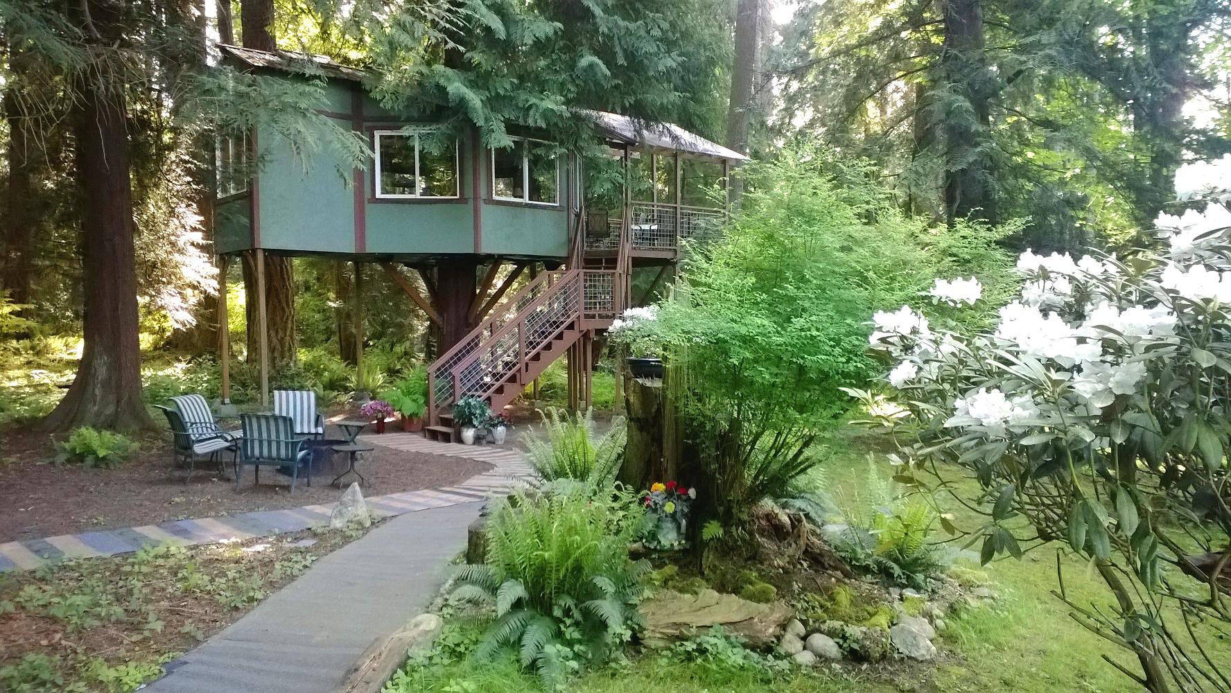 Tree House on Whidbey Island, WA Treehouses for Rent in Freeland