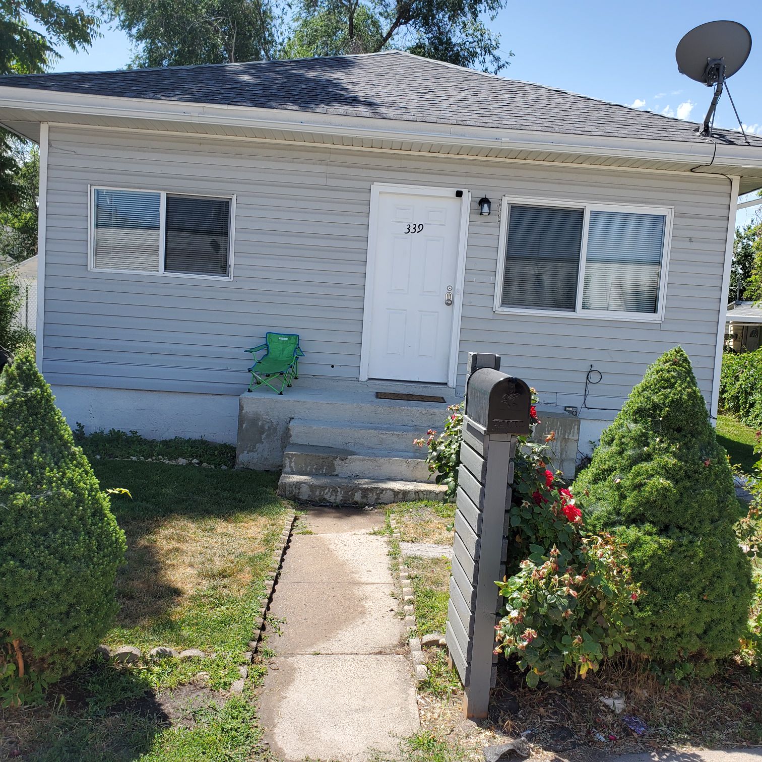 Small, cute, clean, remodeled room, room 3 Houses for Rent in Ogden