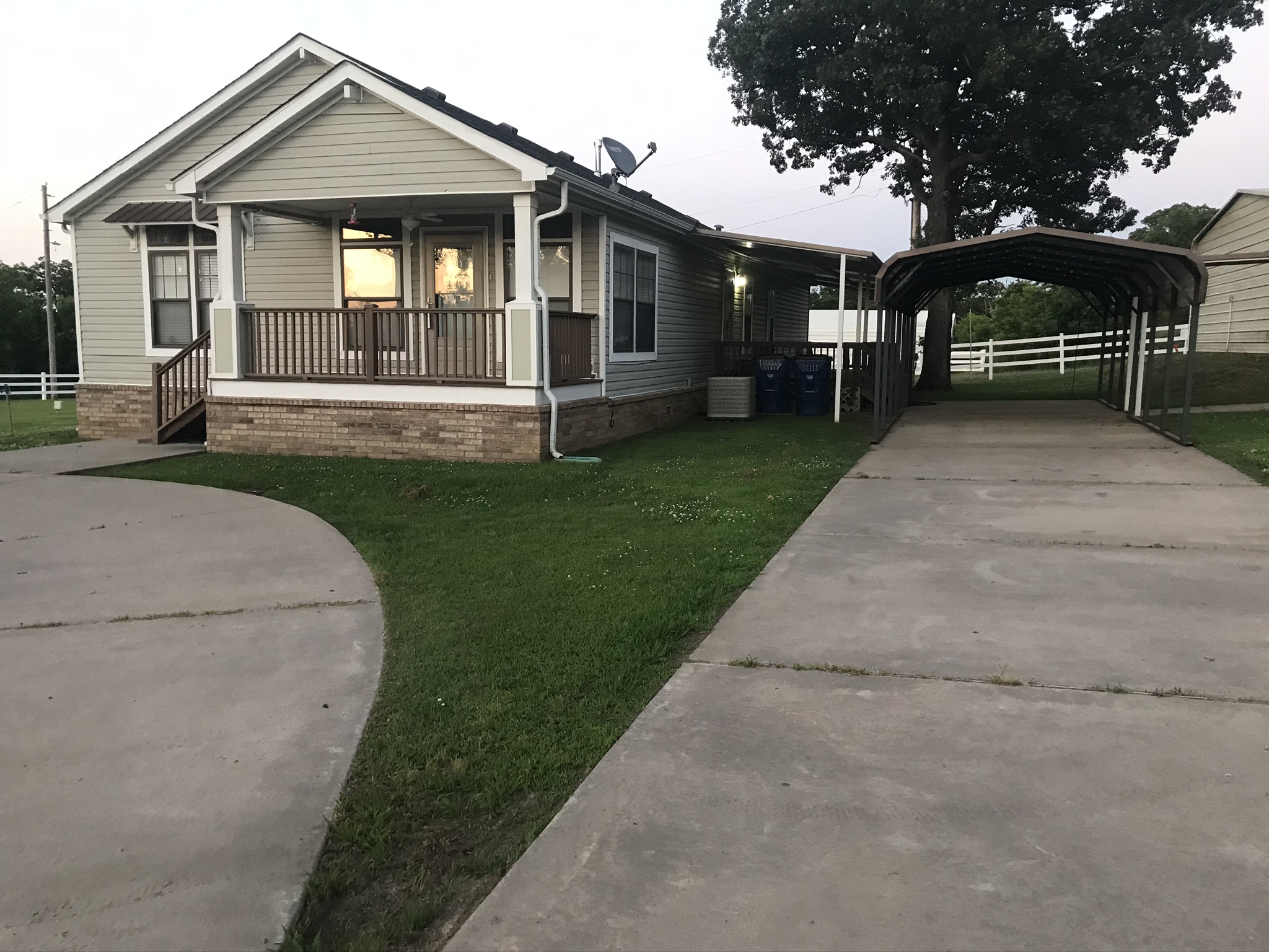 Frans Bed and Bath Houses for Rent in Pawhuska, Oklahoma, United States