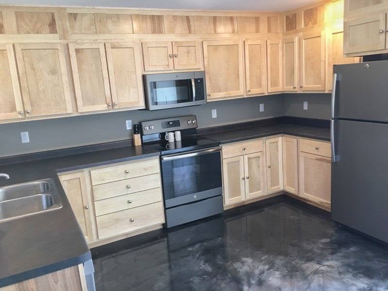 Custom from Marquette to Copper Harbor Michigan