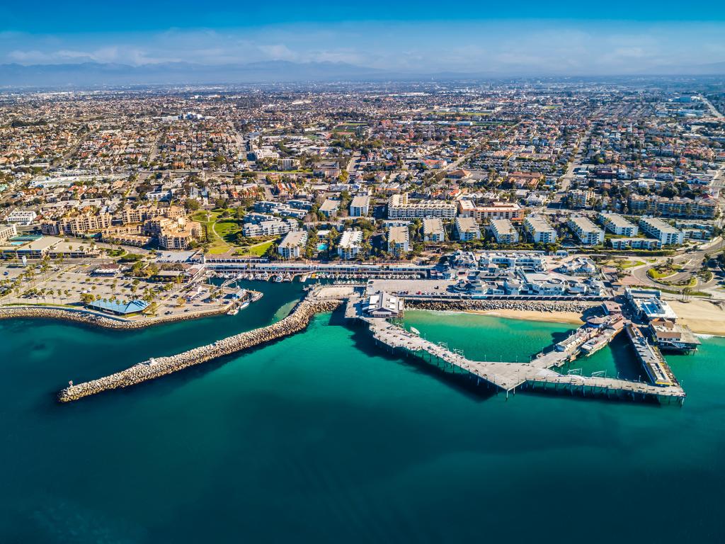 Cost Of Shipping A Car To or From Redondo Beach, CA Rate Quotes