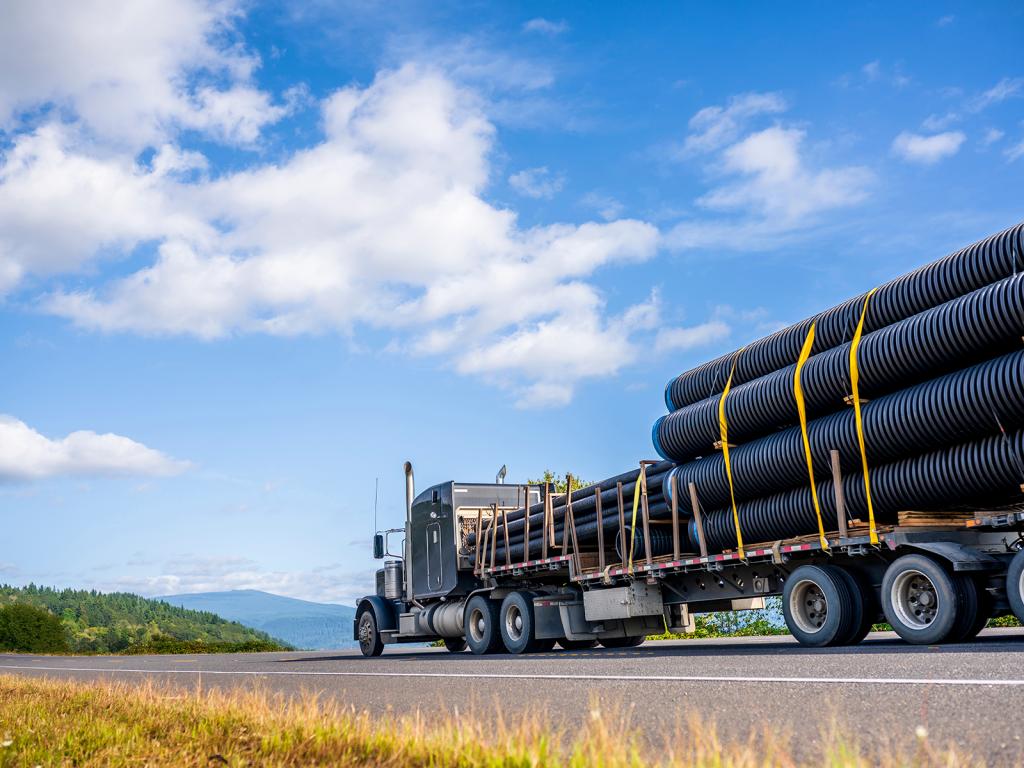 Choosing The Right Heavy Haul Trucking Company