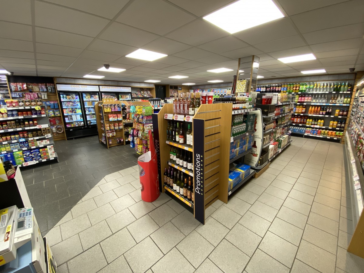 Profitable Convenience Store & Off Licence with Spacious 5 Bed
