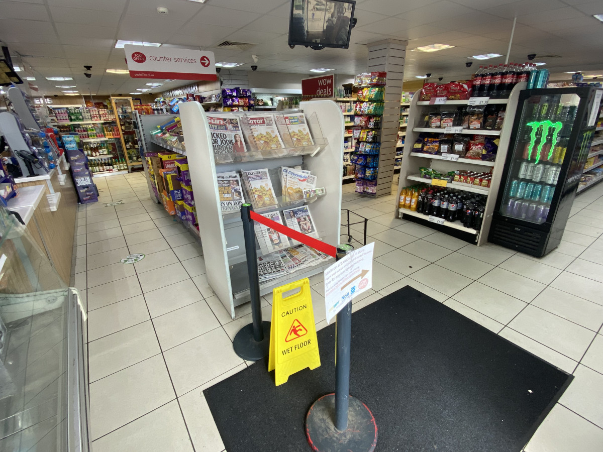 Post Office, Convenience & Off Licence Store with 5 Bedroom Property