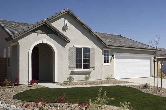 Should You Upgrade Your Manual Garage Door to an Automatic Model? A1