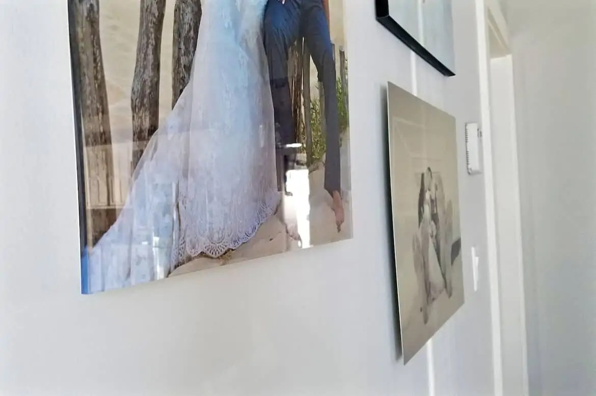 How To Choose Wood, Metal, Canvas Or Acrylic For Your Photographs